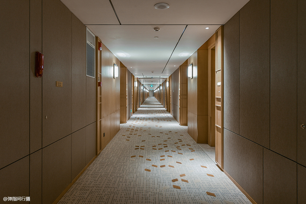 度假从候机开始，这间开在机场里的酒店，既安逸又不会误机