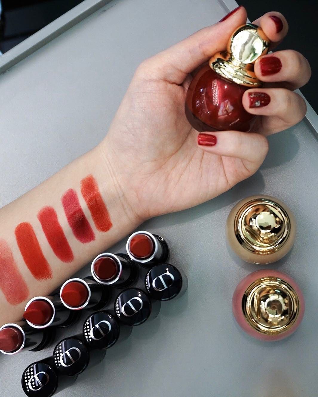 99元开售!彩妆界拉开年度大战,圣诞限量哪家强?