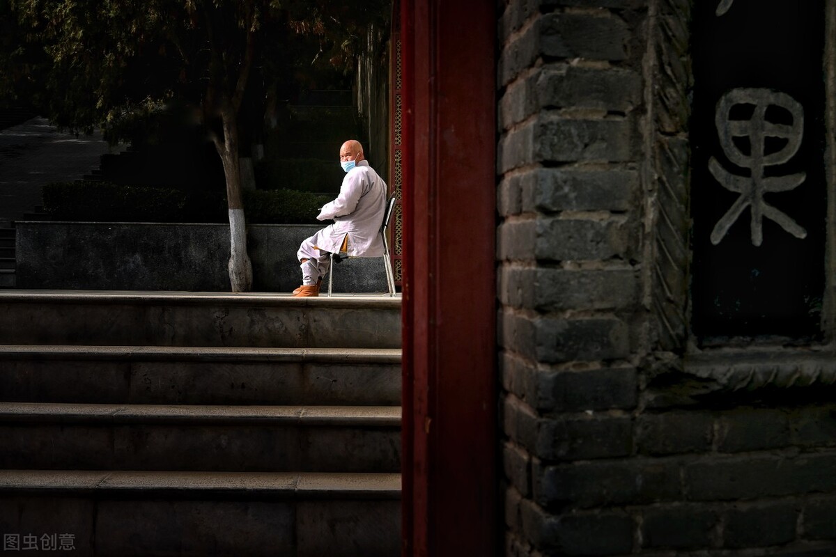 人生的成功不是靠运气而是靠勇气,只有努力的人才能享受成功的喜悦