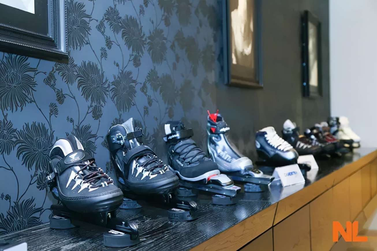 空中飞翔的荷兰人,在天空中飞翔的荷兰人