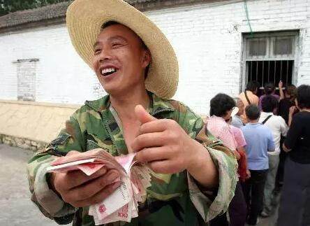 农村小伙第一次做生意怎么赚钱,18岁农村小伙回乡做什么生意