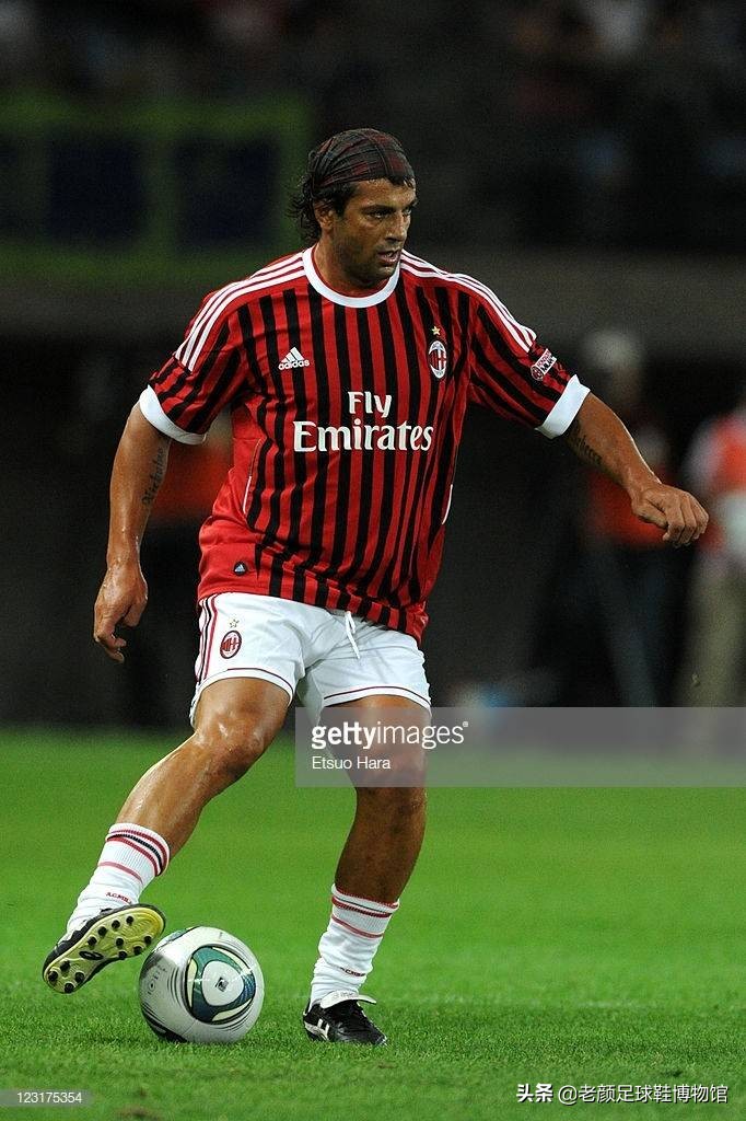 世界第一身价给世界杯金靴带绿帽，遭现世报，米兰千万美元打水漂