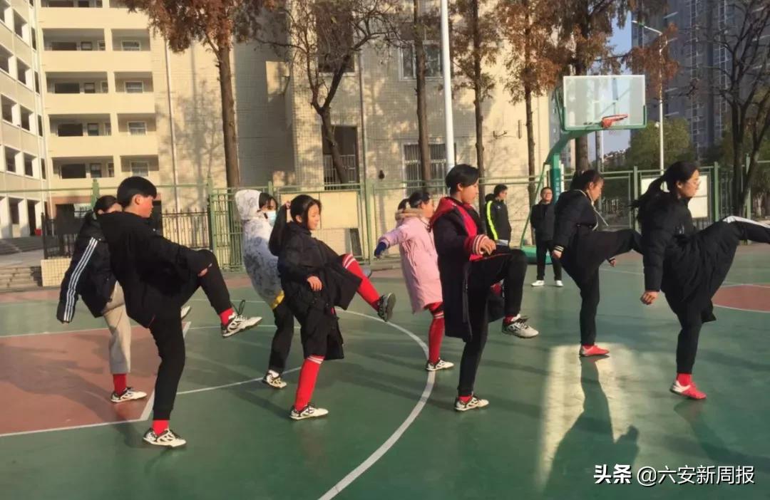 夺冠!六安皋城中学东校女足真棒