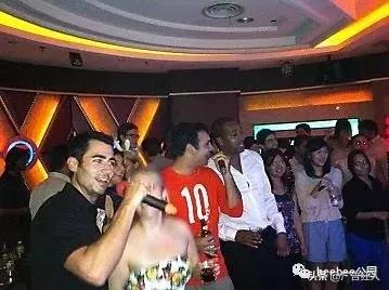 为啥外国人喜欢去夜店,为什么老外喜欢到中国