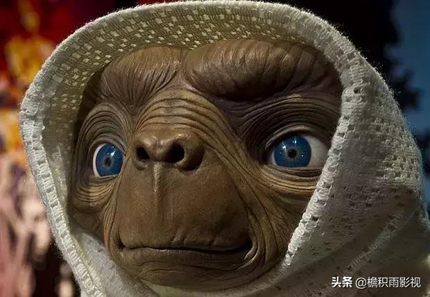 长江7号外星人叫什么,长江七号和疯狂的外星人哪个好