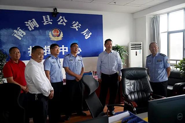 巡警大队加强春节期间巡逻防控,警方全力做好端午安保工作