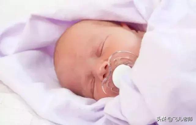 新生儿5s安抚视频教程,新生儿哭不停超实用的5s安抚技巧