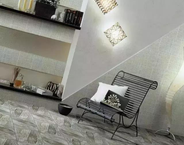 卫生间瓷砖脱落可以用结构胶吗,卫生间贴的瓷砖空鼓但未脱落