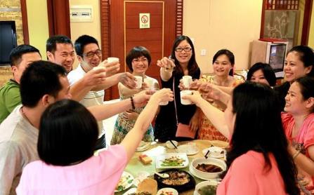 同学聚会开的都是豪车,过年同学聚会开新车还是旧车