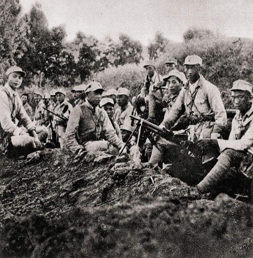 山东96岁老兵滕西远：合法持枪70多年，政府颁发持枪证，为何？