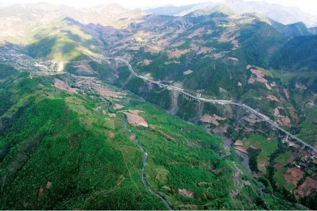 云南十大公路自驾游,云南自驾5条最佳线路图