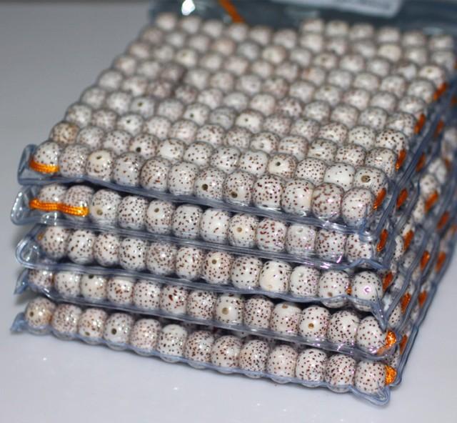 星月菩提真空包装里反油,星月菩提手串为什么要真空包装