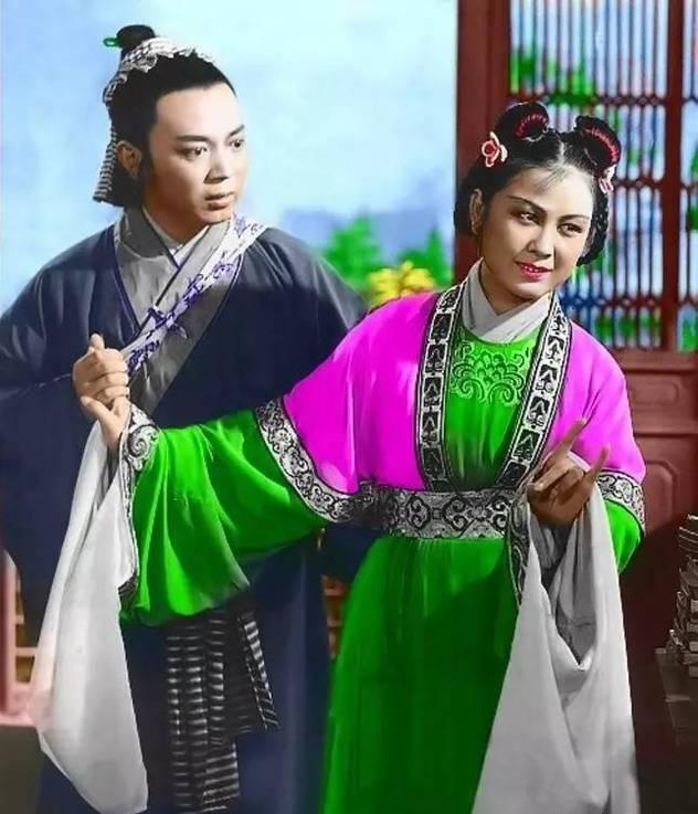 经典黄梅戏严凤英是怎样去世的,黄梅戏大师严凤英日常片段