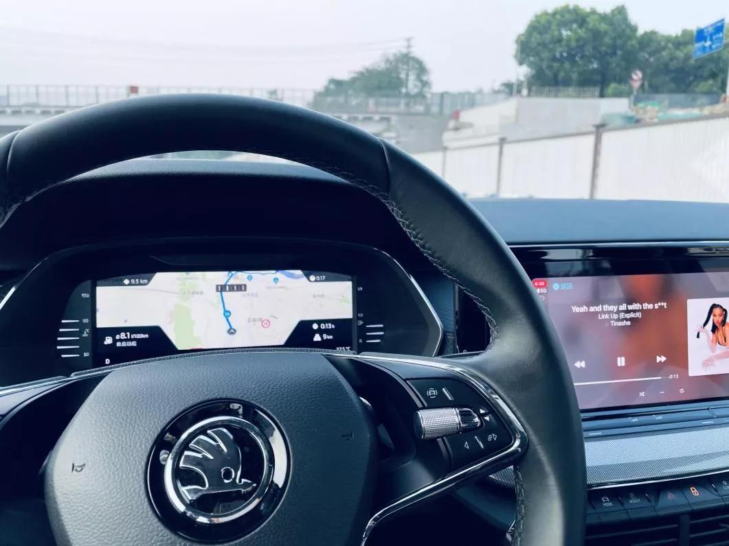 斯柯达明锐pro360全景影像测试,数字化汽车智能化