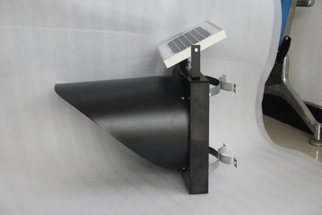 深圳太阳能闪灯生产厂家,太阳能充电两用灯厂家直销