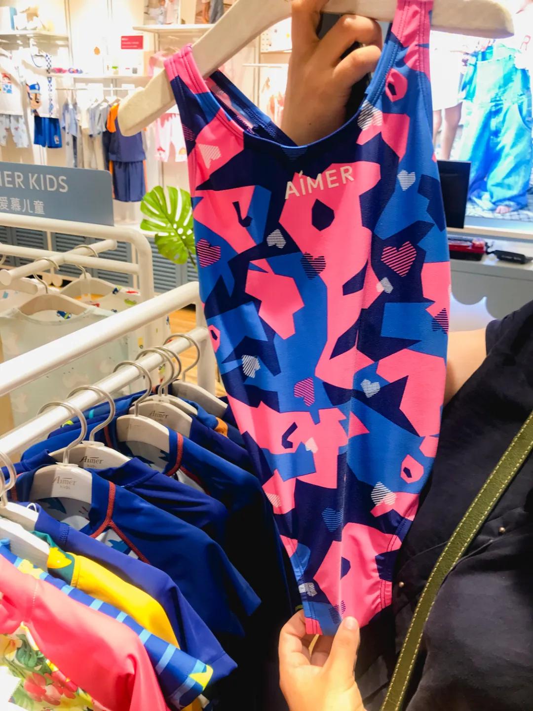 儿童泳衣什么牌子比较好穿,儿童专业泳衣品牌排行榜前十名