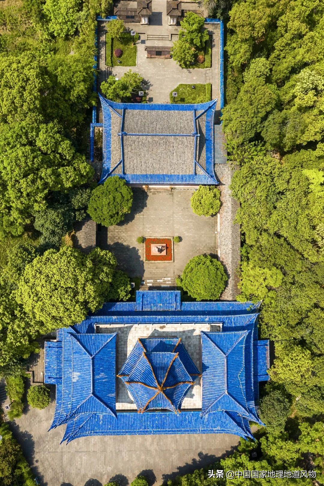 李子柒绵阳的吗,李子柒深山隐居