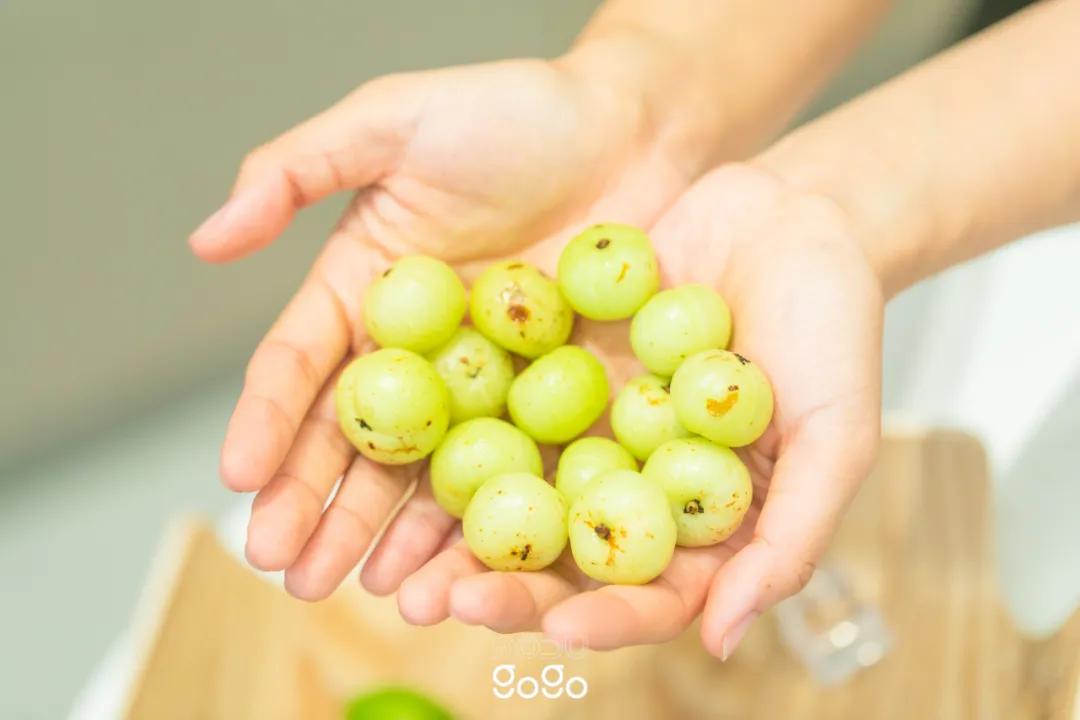 奈雪玉油柑评测,奈雪玉油柑换包装