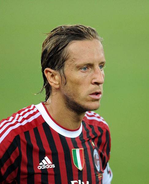 练习两年半打进篮球队,练习两年半篮球技术