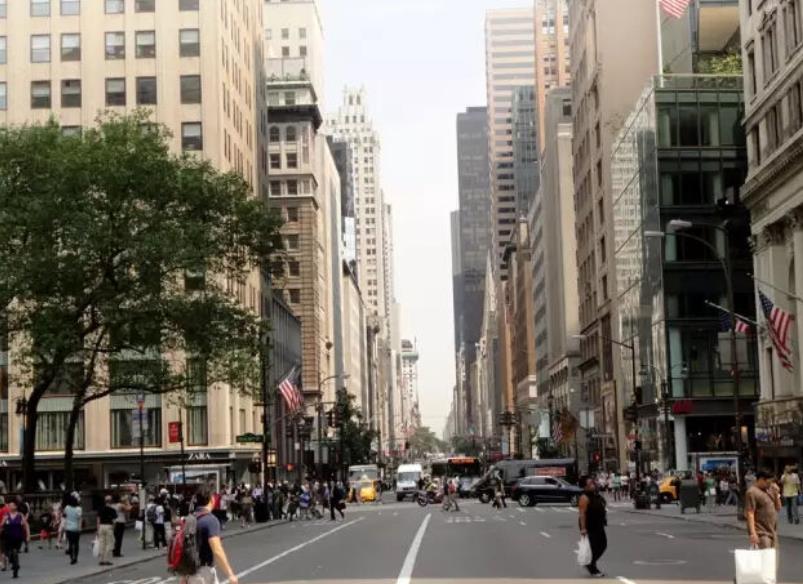 纽约很有名的街,走进纽约林肯中心