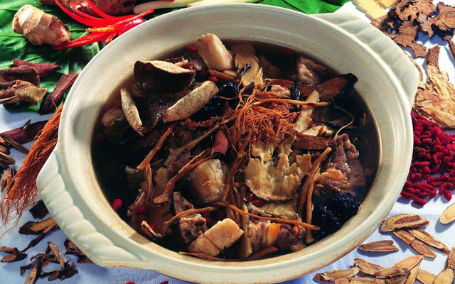 浆细胞性乳腺炎破溃有什么症状,浆细胞乳腺炎破溃后长肉芽了