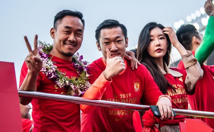 国足球员女朋友,足球球员的女友都很漂亮