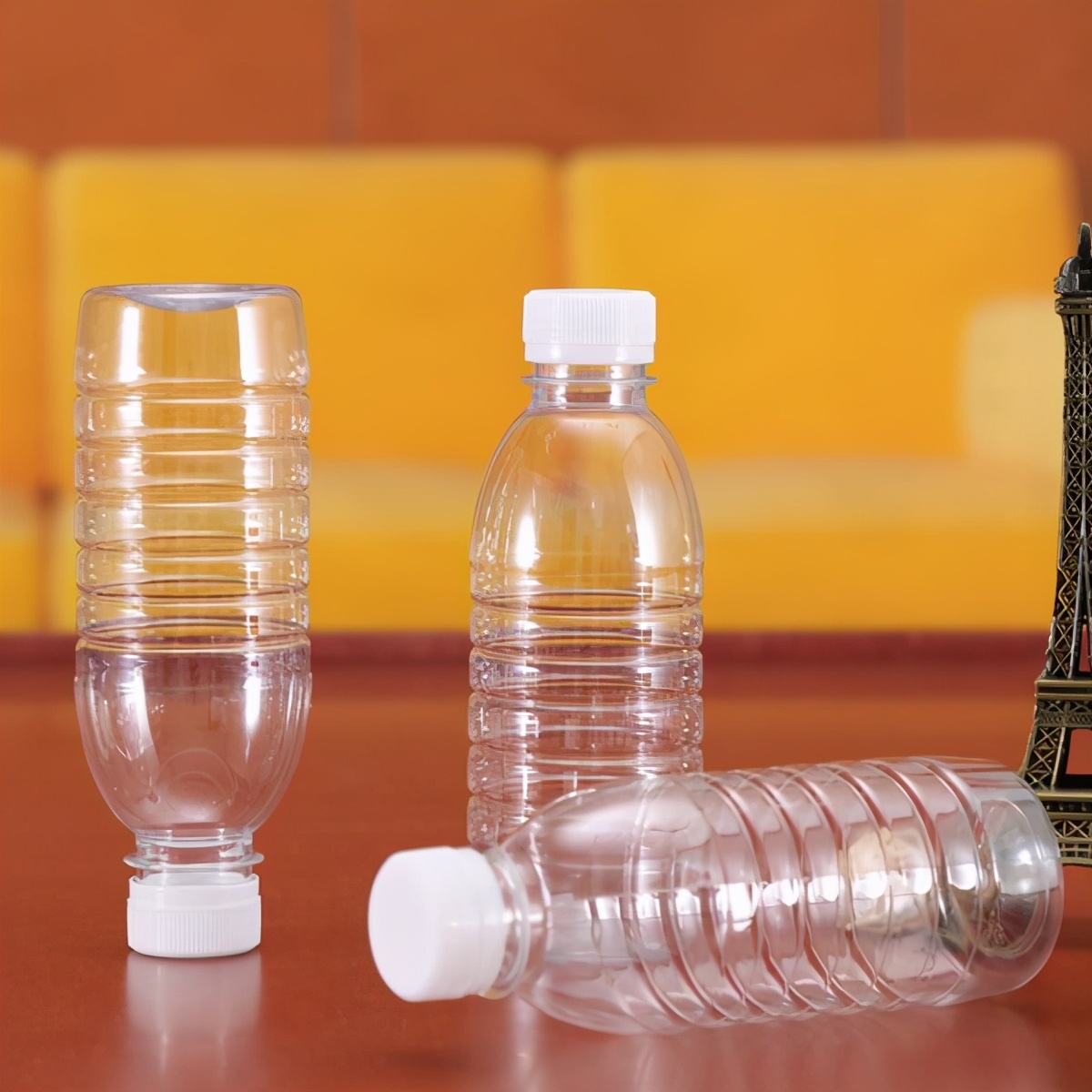 废弃的矿泉水瓶不要扔废物利用,小学生矿泉水瓶废物利用小发明