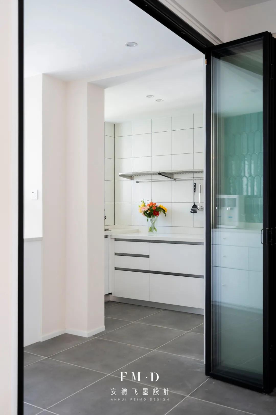 餐客一体通阳台设计,客餐厨阳台一体