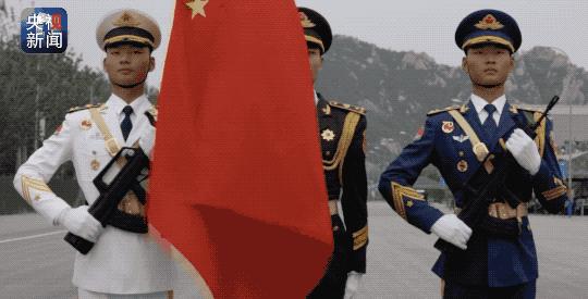 双胞胎兄弟军营视频,双胞胎兄弟参军阅兵