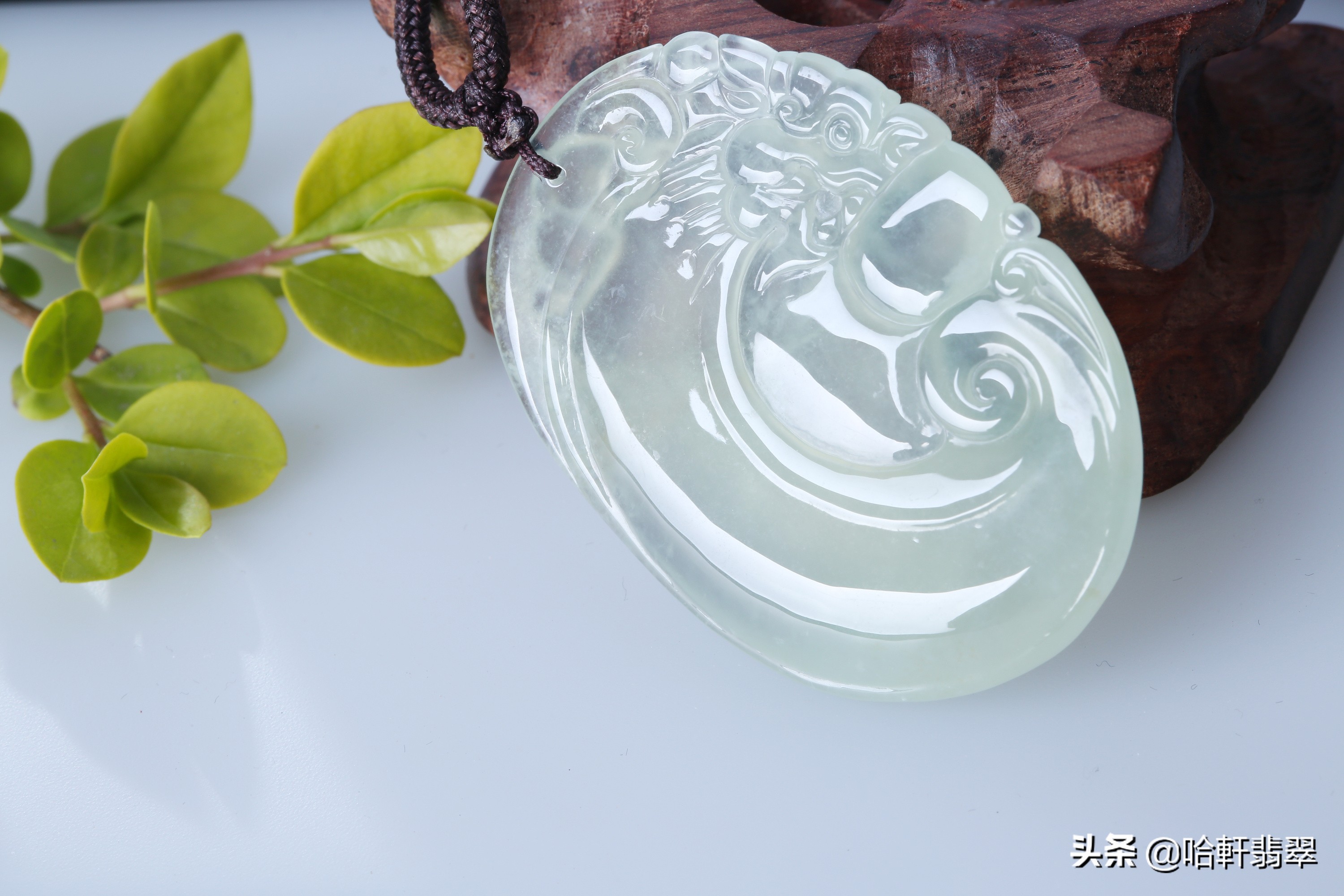 冰种无色和冰糯种有色选哪个,翡翠佛公冰种好还是冰糯种好