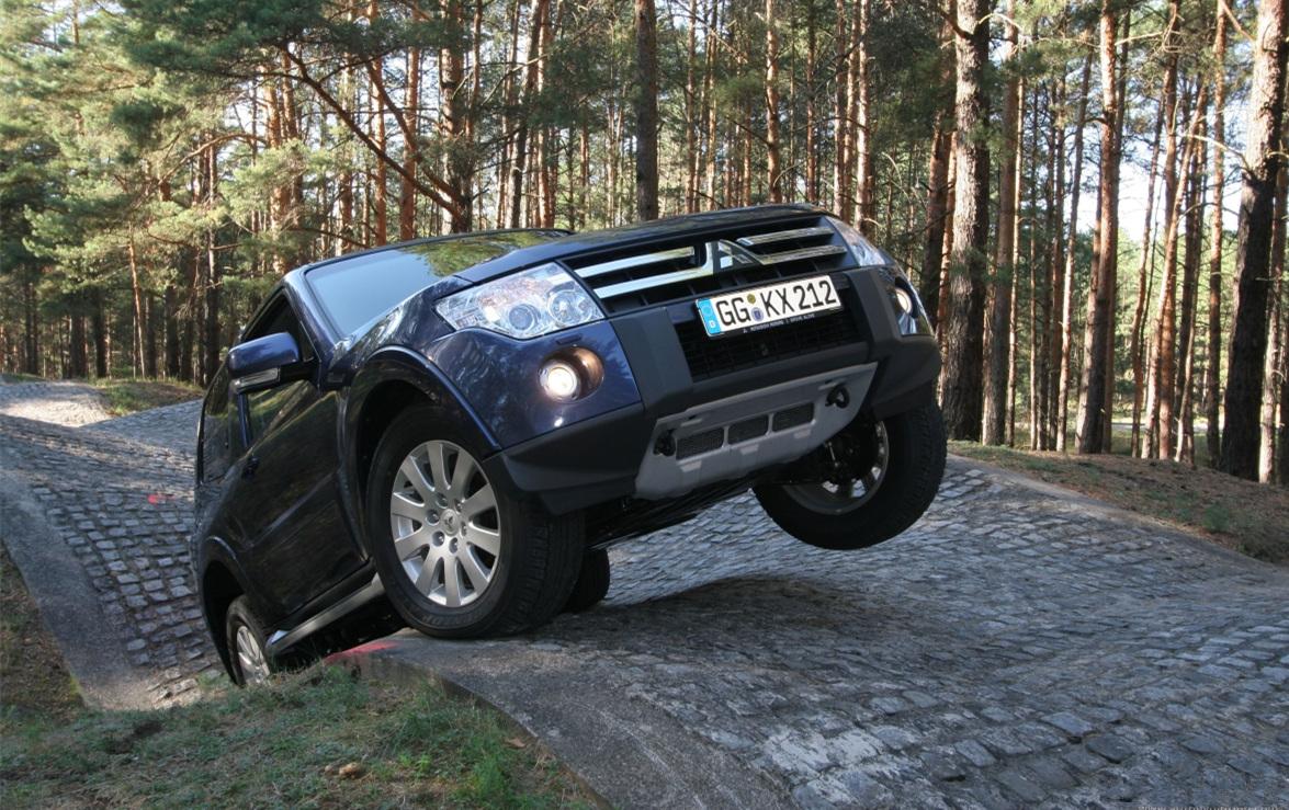 三菱三门版帕杰罗,三菱帕杰罗三门版型号