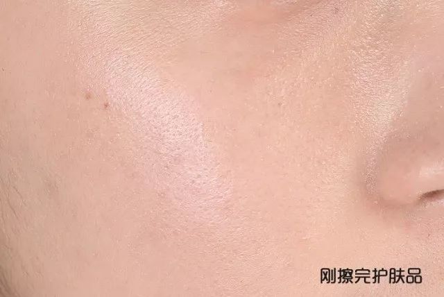 为什么男生都喜欢自己女朋友素颜,为什么男生都喜欢要女朋友的素颜