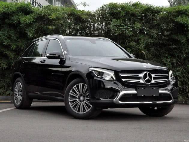 为了炫富女子租了奔驰,租豪车去参加同学聚会差点被揭穿