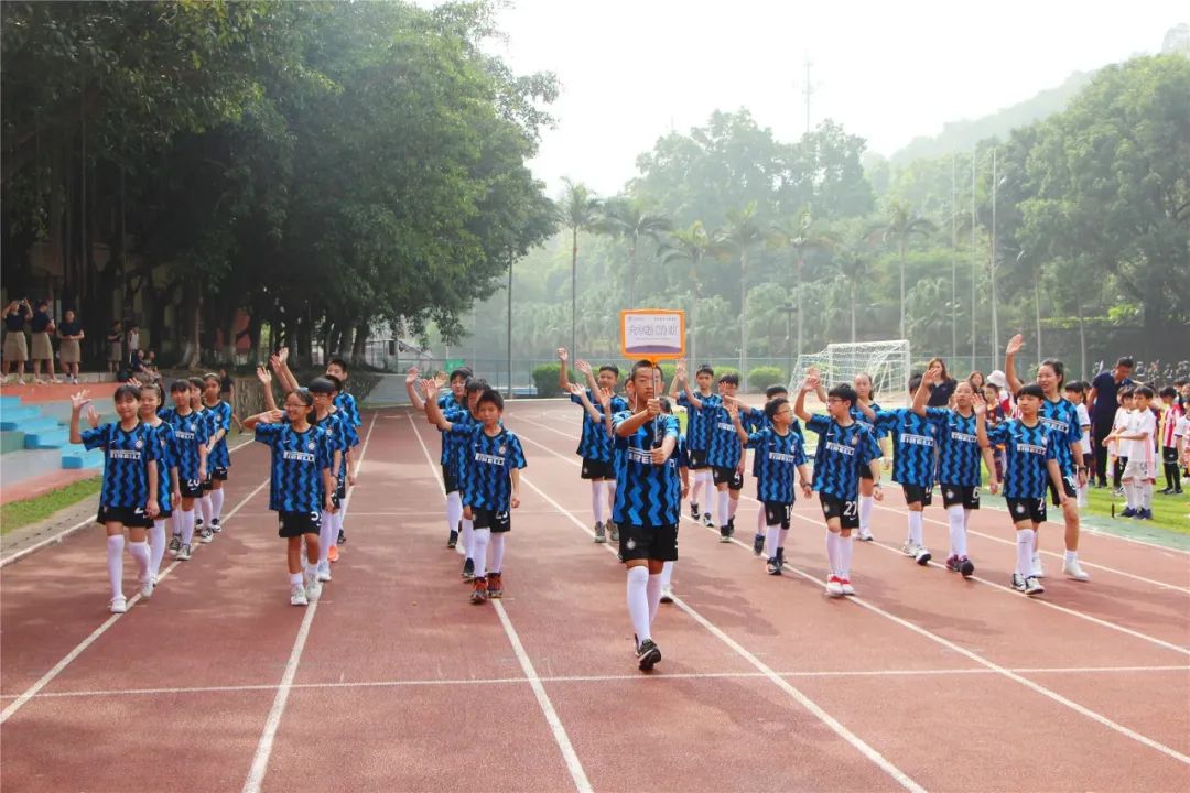 校园足球联赛拉开帷幕,点燃绿茵烽火