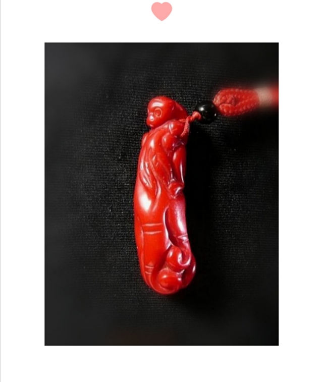 红珊瑚小桃心挂件,红珊瑚老挂件图片大全