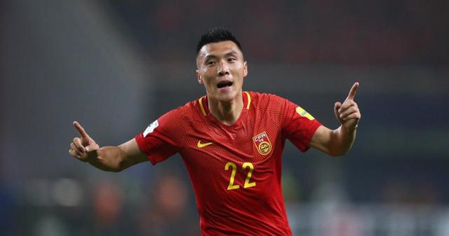 国足倒挂金钩连环失误,国足十大名场面倒挂金钩