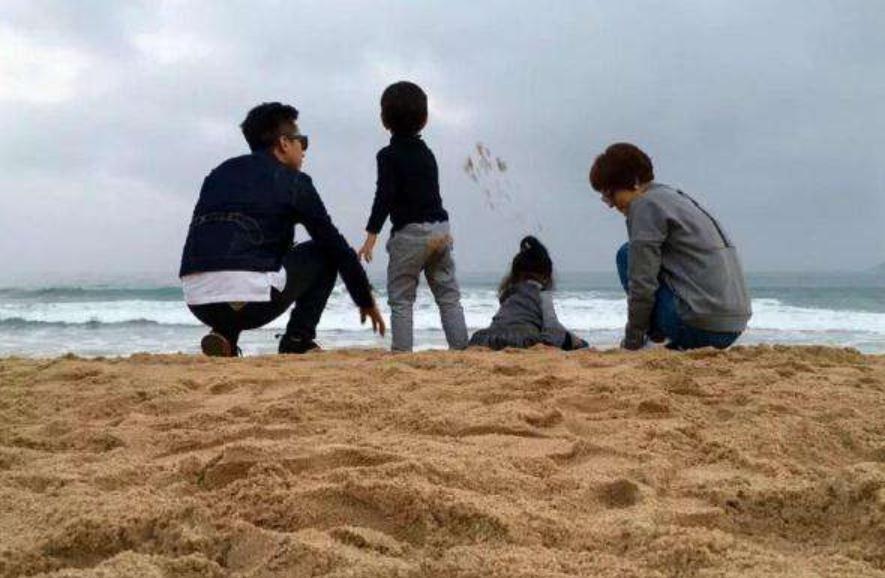 被孩子日常支配的一天,被孩子支配也开心