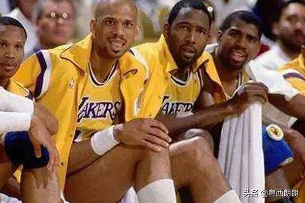 詹姆斯沃西英文绰号,湖人名宿沃西集锦