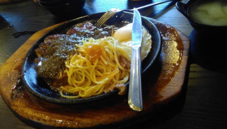 一个人吃西餐中途上厕所怎么办,一人吃自助餐要上厕所了怎么办