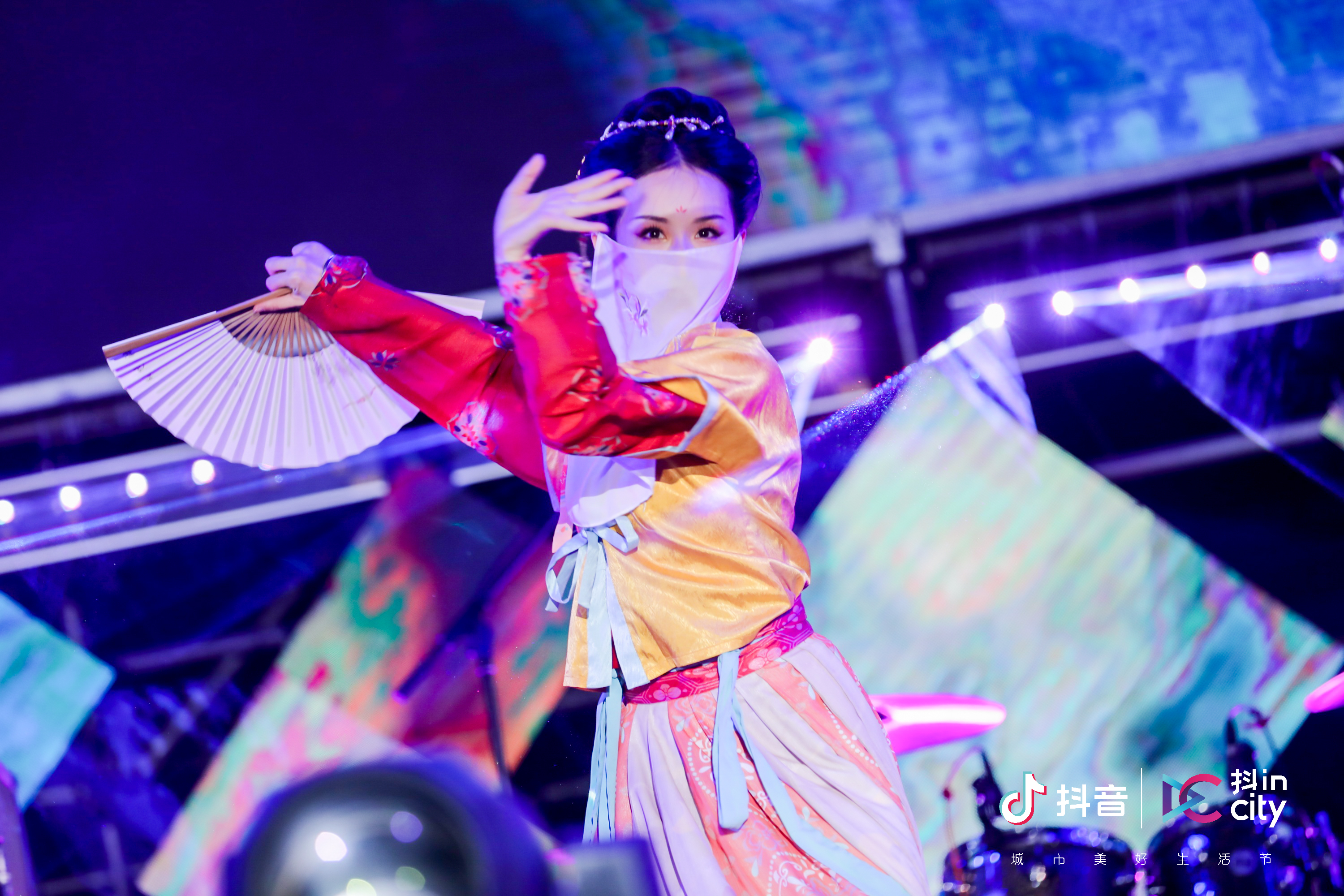 助力广州打造直播电商之都新名片,抖in广州引领粤潮