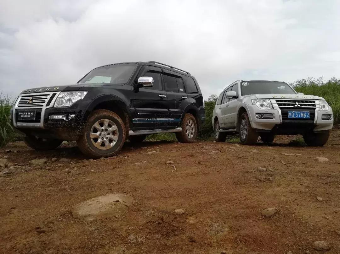 老款帕杰罗还能玩越野吗,十几年的帕杰罗