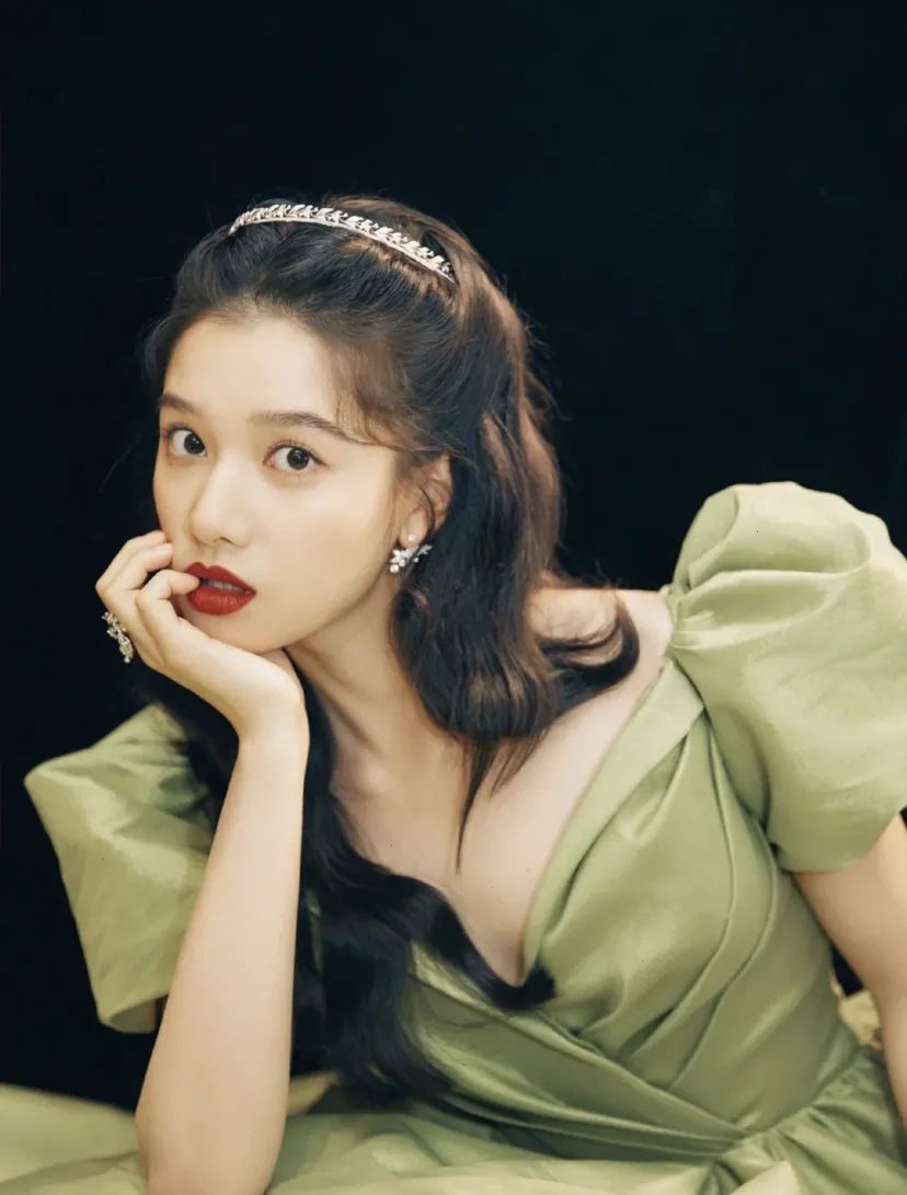 巩皇霸气红毯造型,巩皇红毯气场