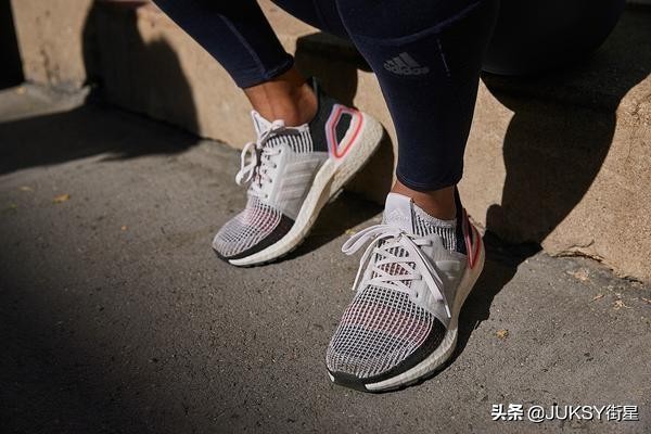 别人穿跑鞋像余文乐自己穿就像余天？那是因为你没选到这5双！