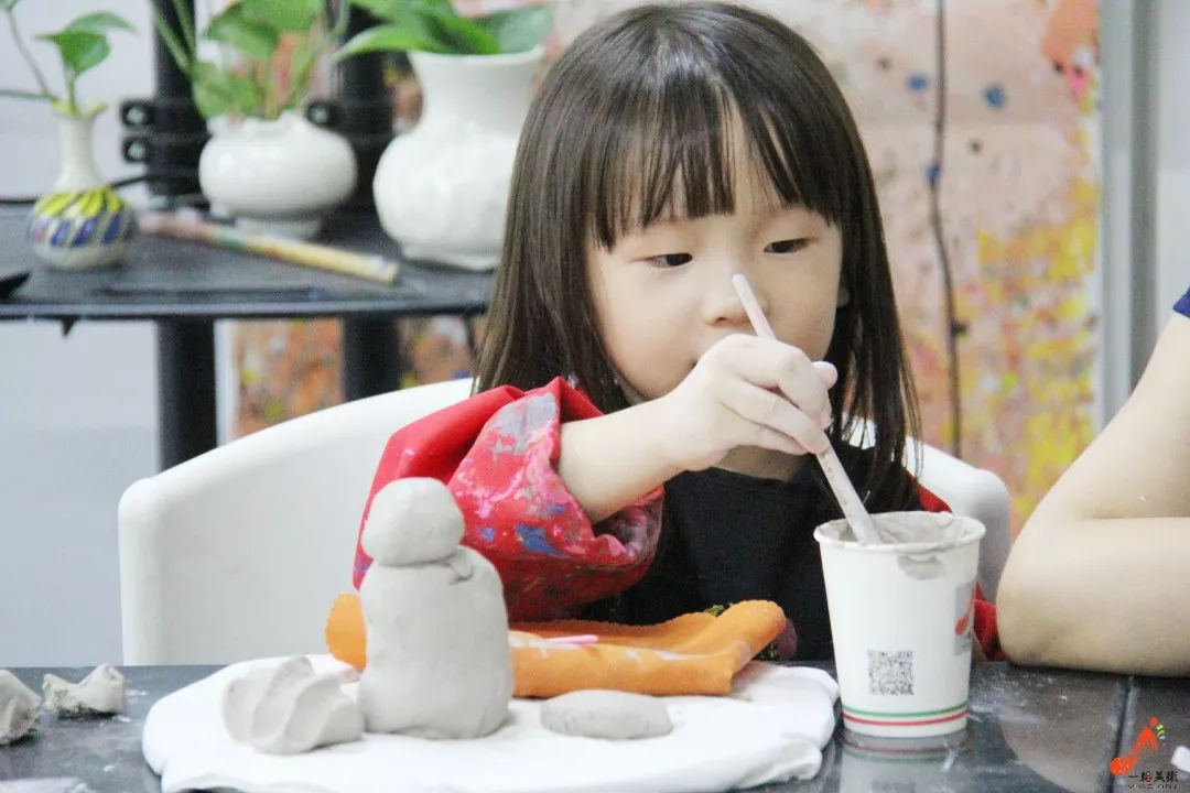 带孩子去做陶艺对孩子有什么帮助,陶艺可以培养孩子哪些能力