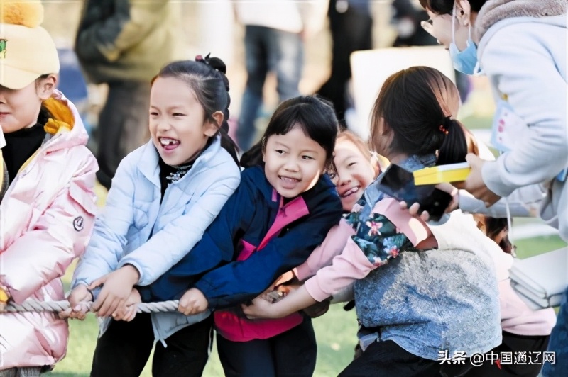 小朋友，来和美丽的秋天约会吧