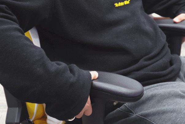 傲风宝可梦联名椅,测评傲风电竞椅