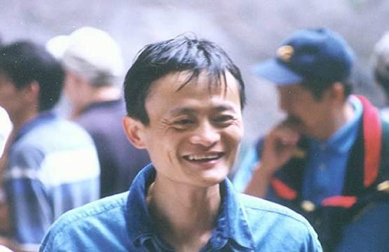 哪一年岳云鹏14岁郭德纲26岁,岳云鹏王宝强郭德纲马云成长史