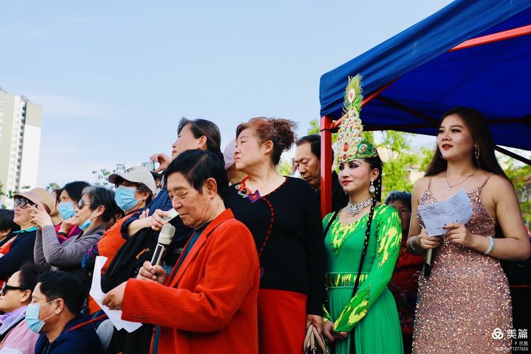 洛阳牡丹广场：*疆新**舞大联欢