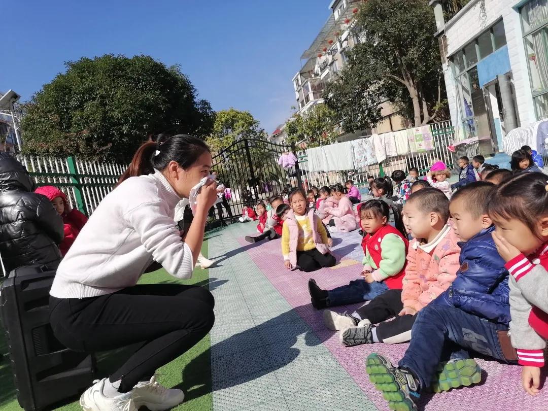 关于119消防的演练视频,119消防宣传日逃生视频
