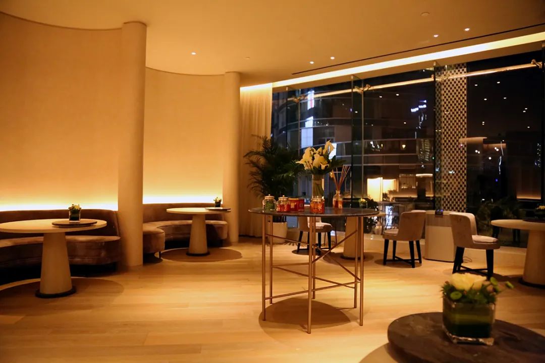 时隔一年再回到广州,时隔一年再次回到粤a的城市